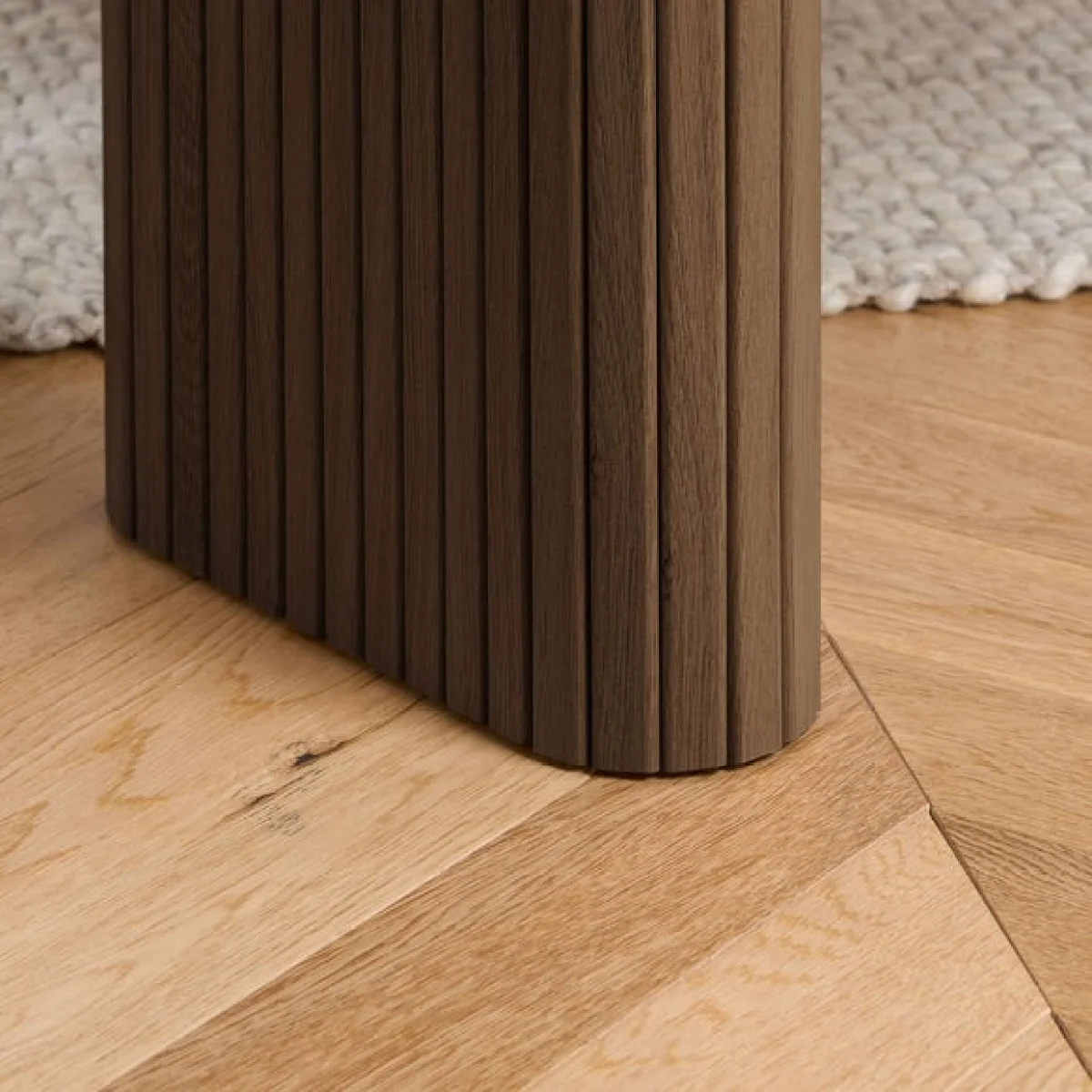Axel Fluted Oval Bench – image 6