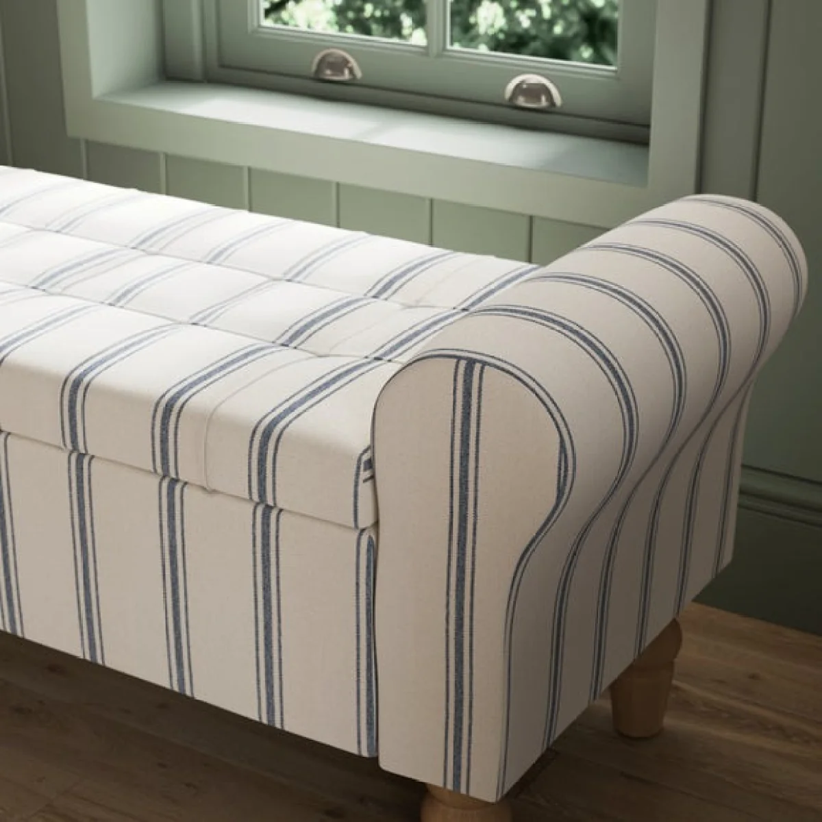 Lilian Folkstone Stripe Storage Window Seat – image 4