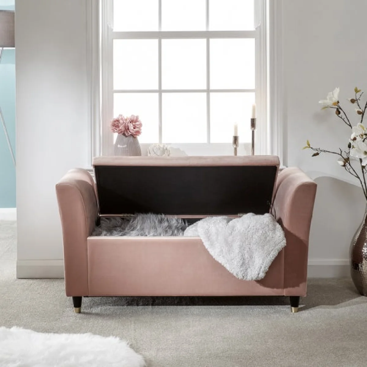 Return - Genoa Chenille Window Seat, Pink – image 2