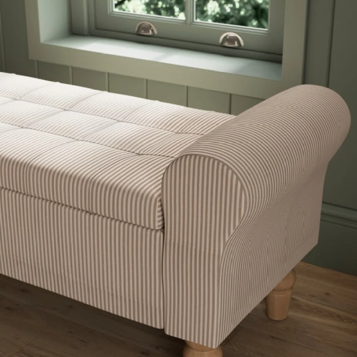 Lilian Small Stripe Storage Window Seat – image 4