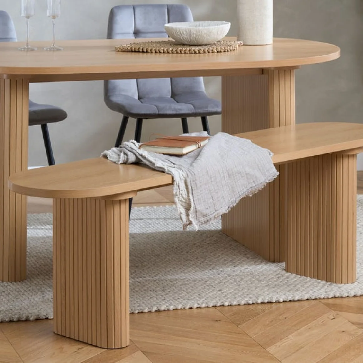 Axel Fluted Oval Bench – image 2