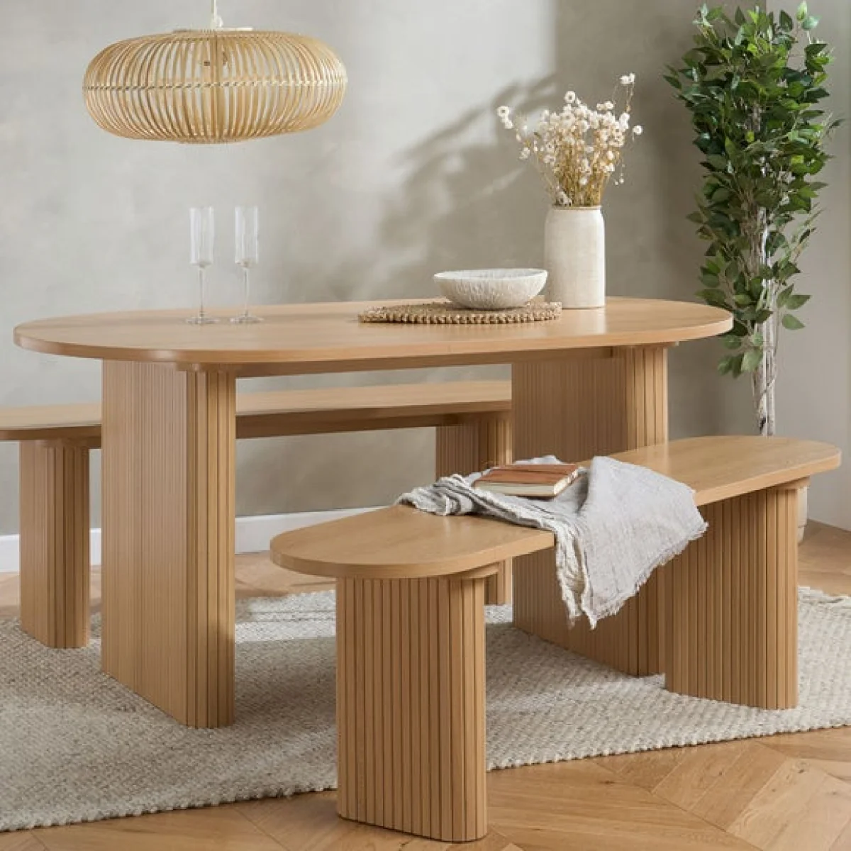 Axel Fluted Oval Bench – image 1