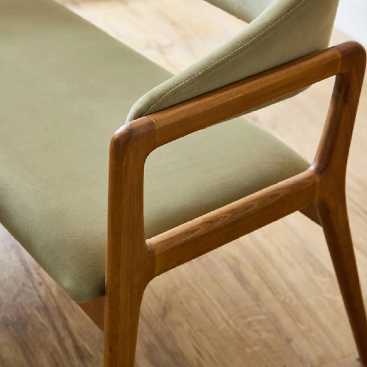 Hugh Dining Bench, Velvet – image 3