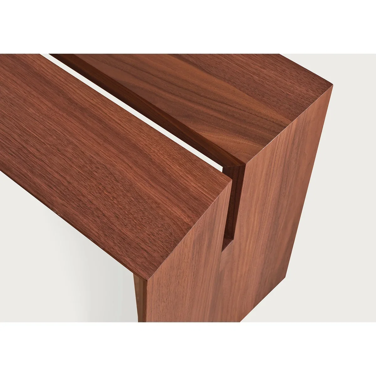 Heal's Antera Bench Walnut – image 4