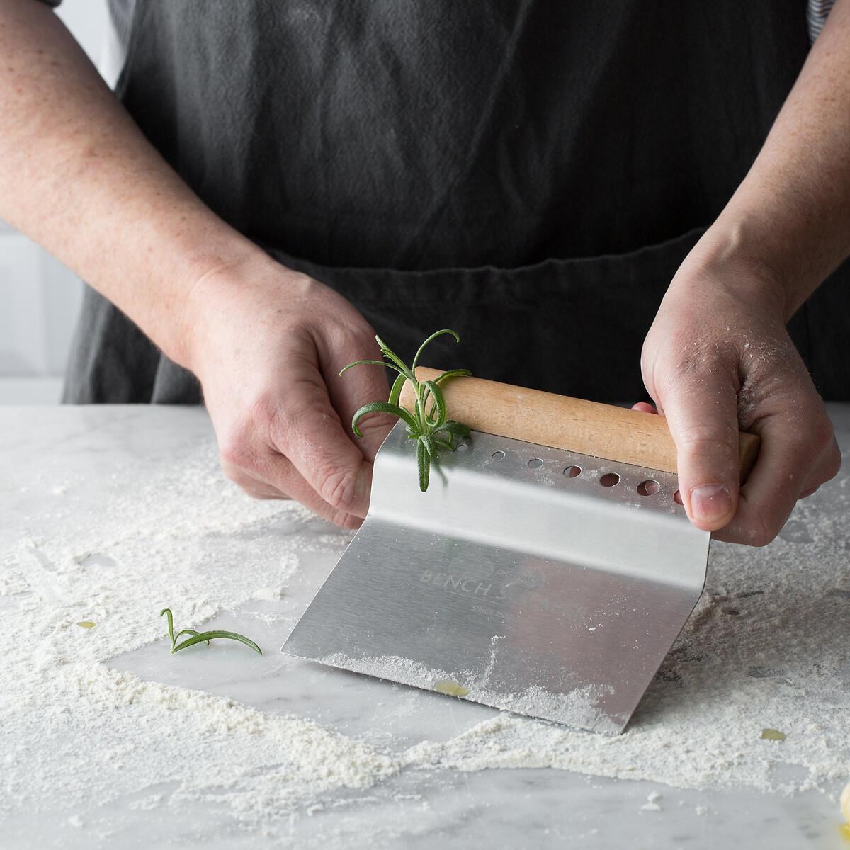 Innovative Kitchen 4-in-1 Bench Scraper – image 6