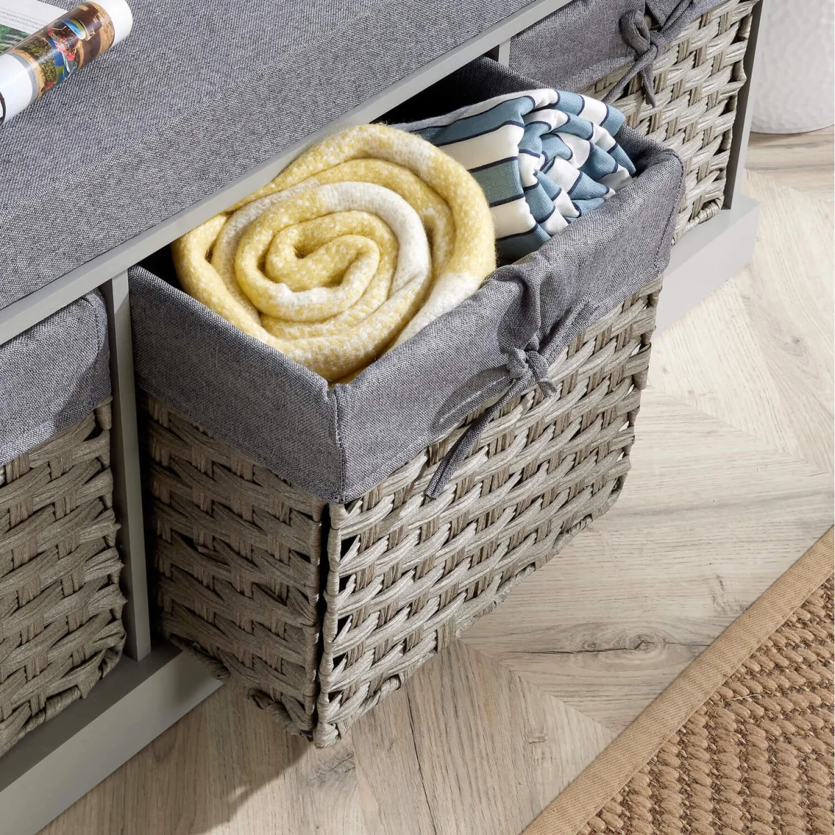 Malibu White Storage Bench 3 Drawer - White – image 9