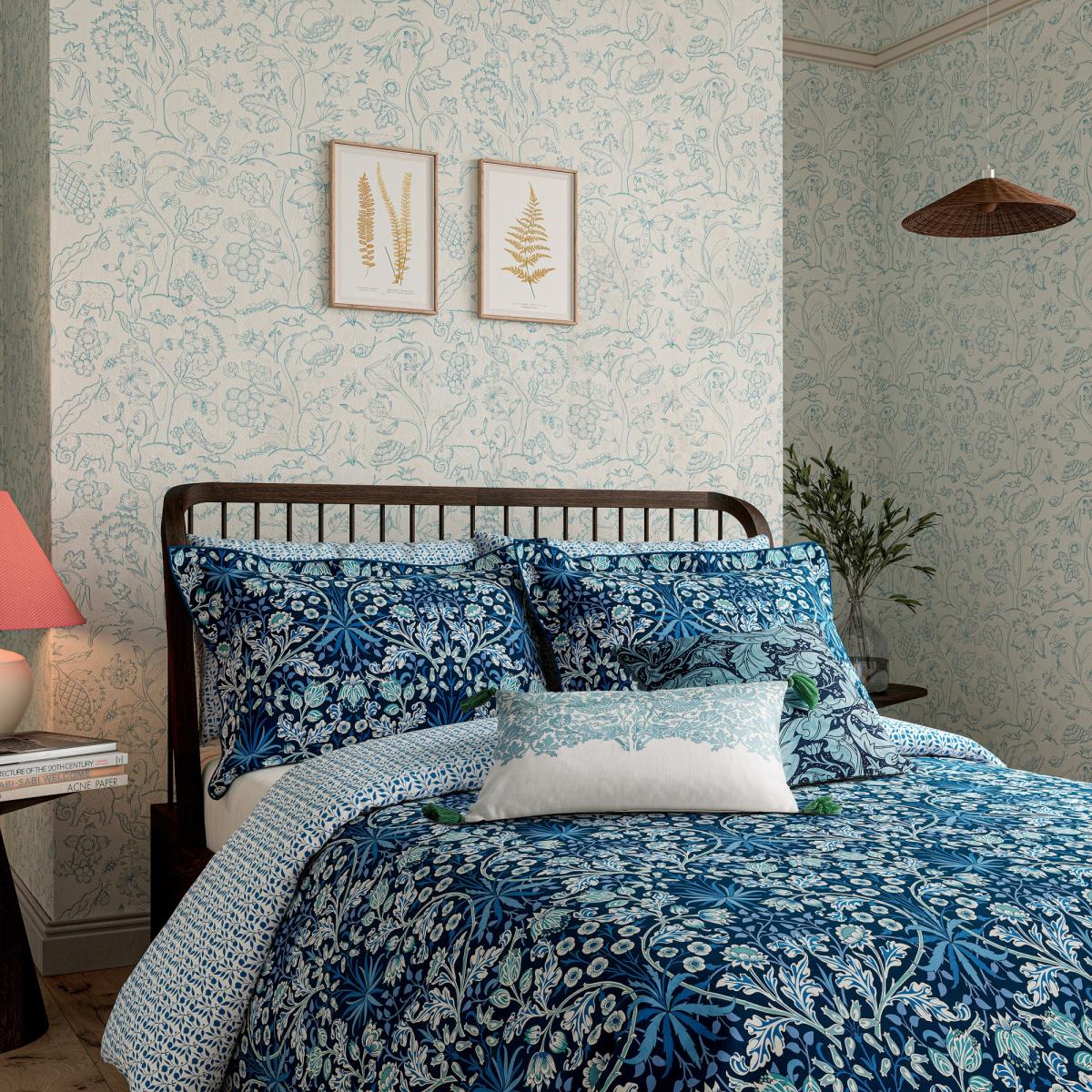 Morris and Co Hyacinth Indigo Duvet Cover Set - King In Blue – image 2
