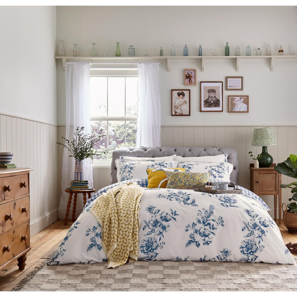 Joules Honey Floral Duvet Cover Set - King In Blue – image 2