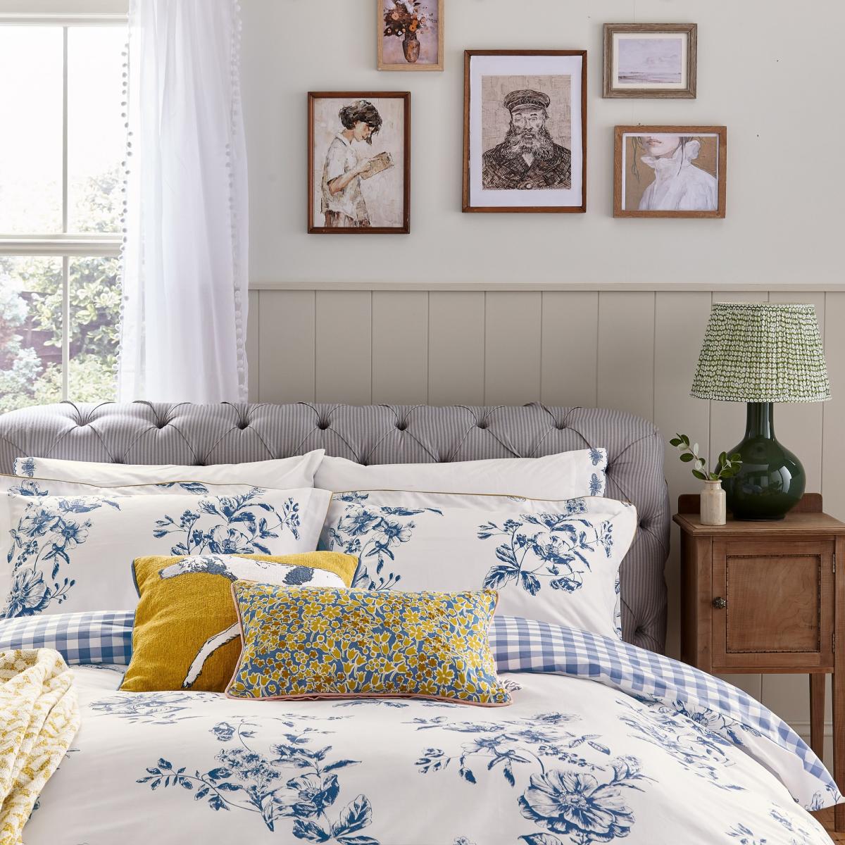 Joules Honey Floral Duvet Cover Set - King In Blue – image 3