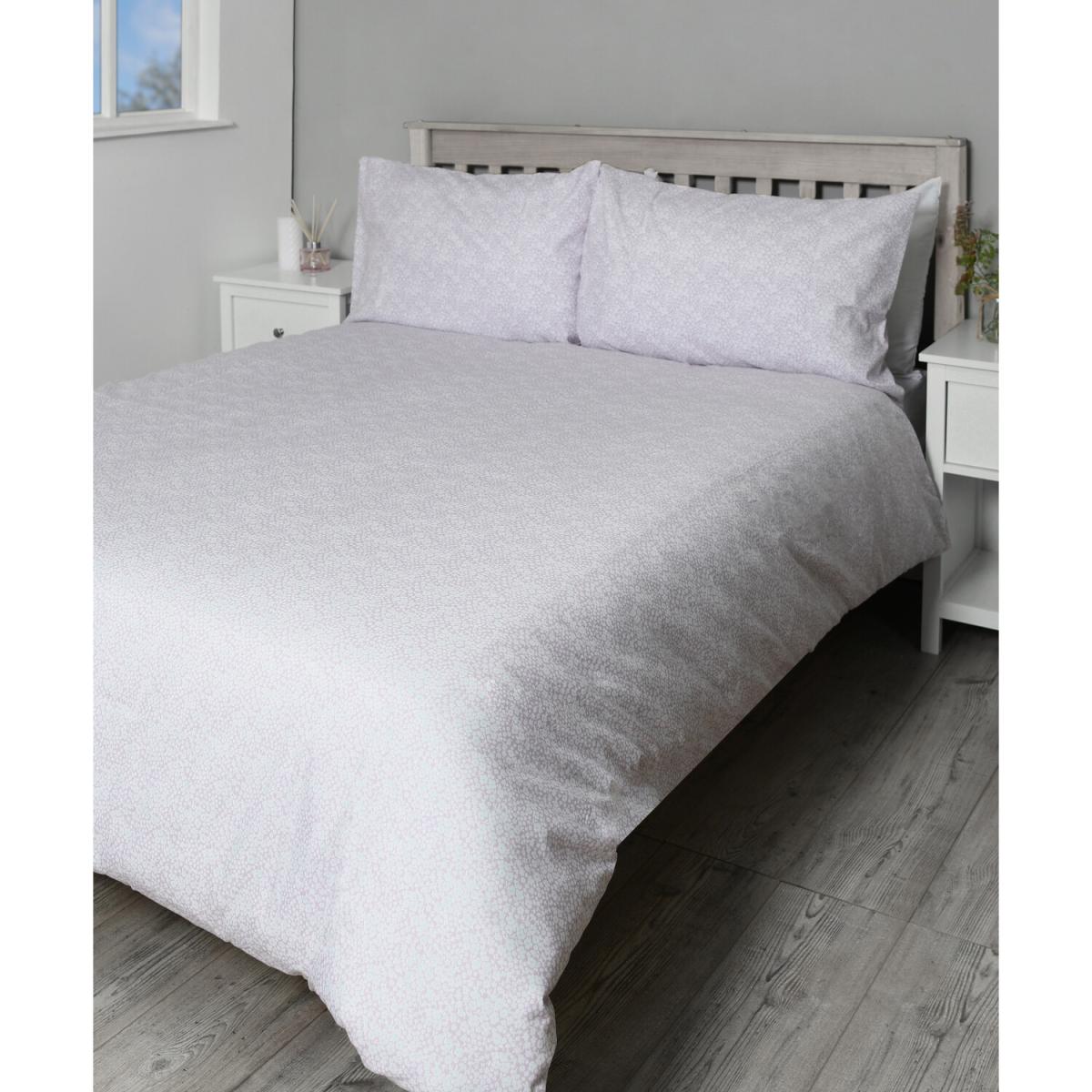 Rosalie Duvet Cover and Pillowcase Set - Mauve / King – image 2