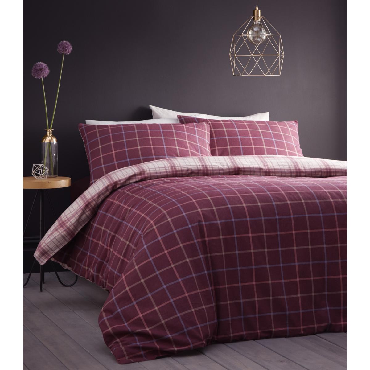 Iona Duvet Cover and Pillowcase Set - Plum / King – image 3
