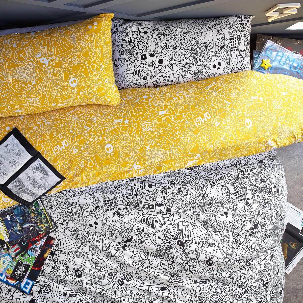 Notebook Doodles Duvet Cover Set - White/Black / King – image 3