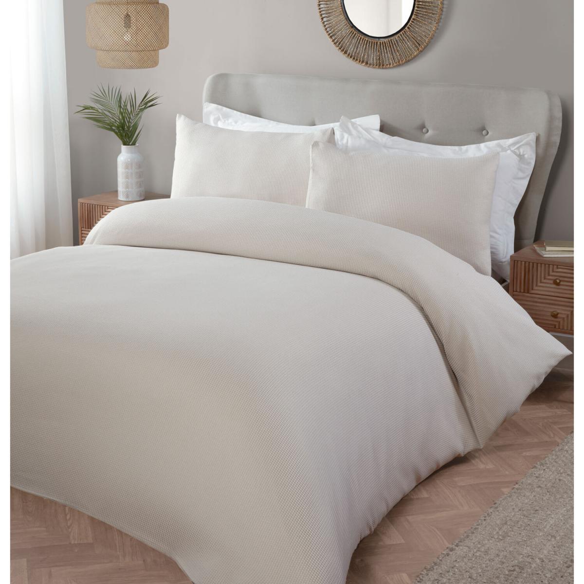 Malvern Waffle Duvet Cover and Pillowcase Set - Natural / King – image 2