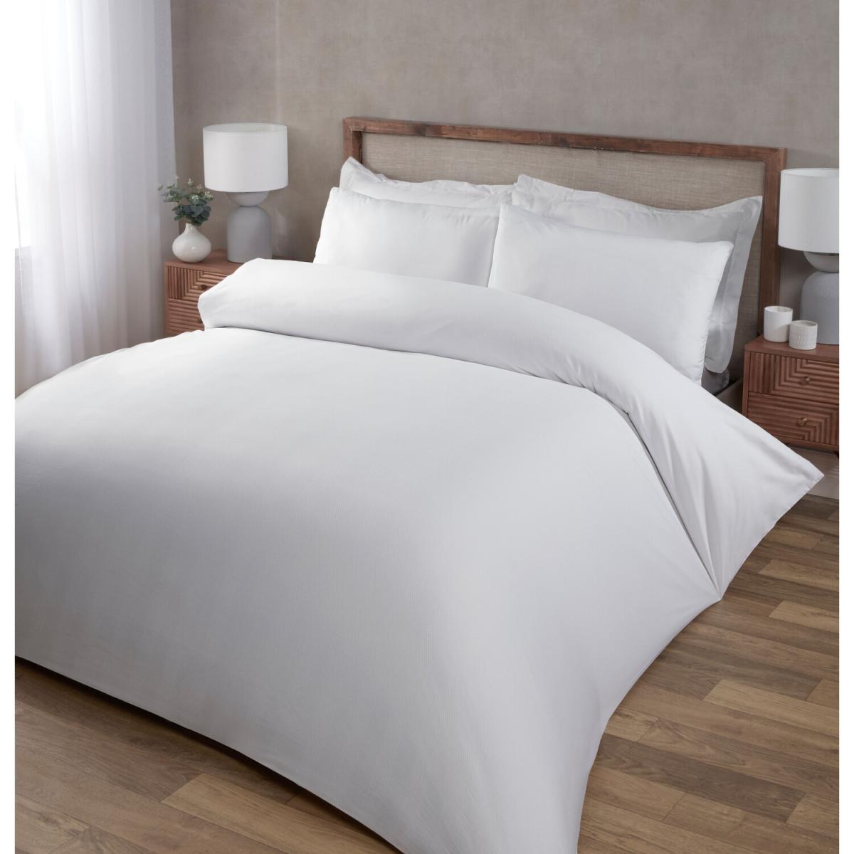 Hampstead Herringbone Stripe Duvet Cover and Pillowcase Set - White / King – image 2