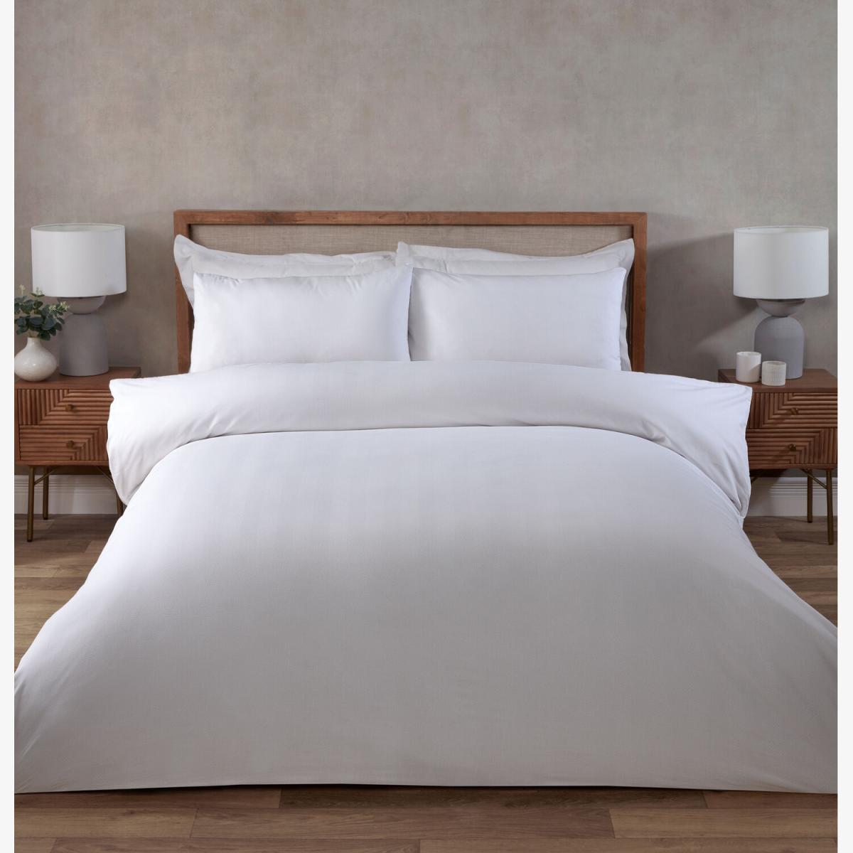Hampstead Herringbone Stripe Duvet Cover and Pillowcase Set - White / King – image 1