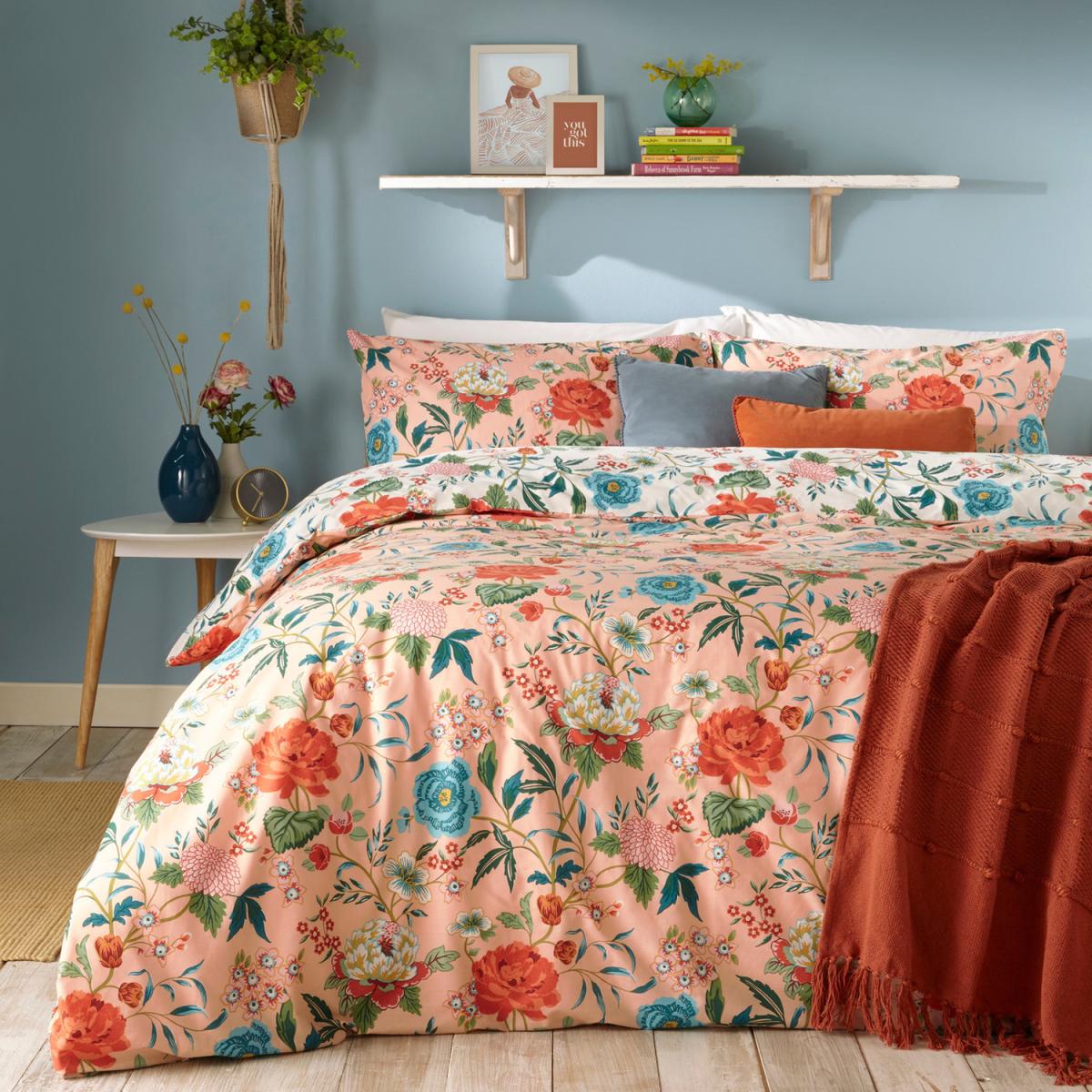Bright Bloom Duvet Cover Set - Red / King – image 7