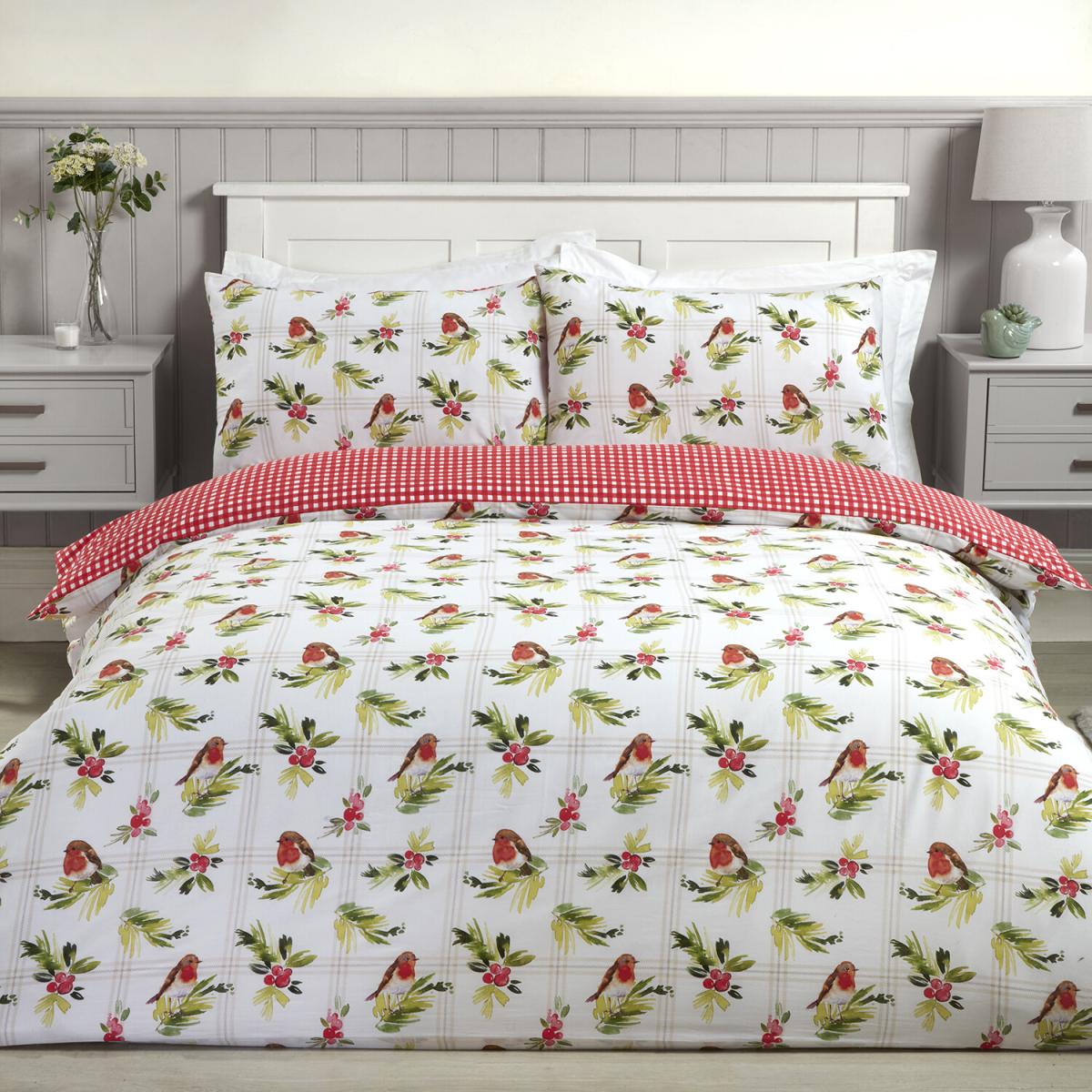 Robin and Holly Duvet Cover and Pillowcase Set - Red / King – image 6