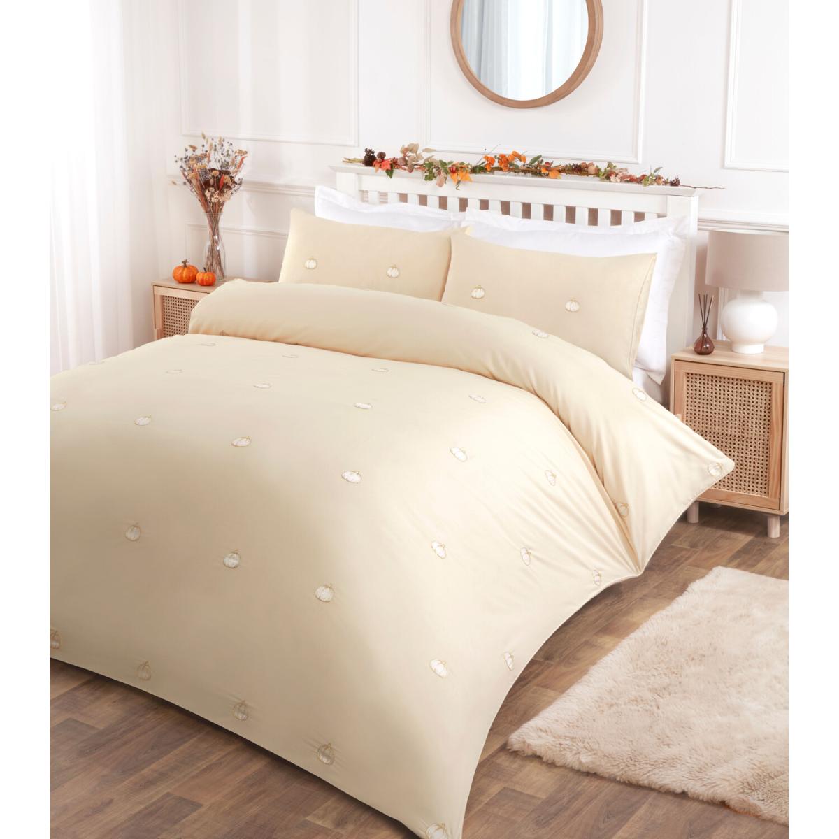 Pumpkins Duvet Cover and Pillowcase Set - Natural / King – image 2