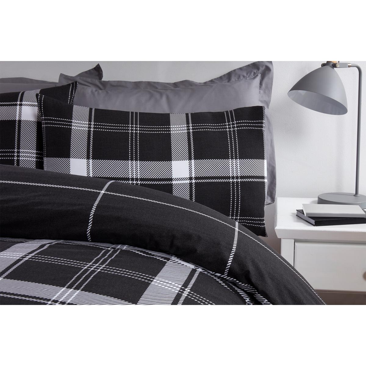 Langley Check Duvet Cover and Pillowcase Set - Ochre / King – image 9