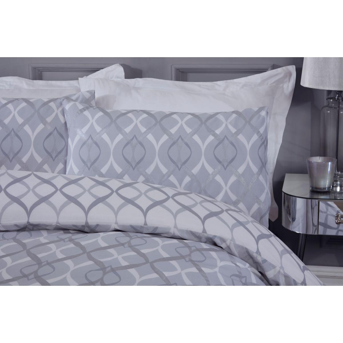 Allura Duvet and Pillowcase Set - King – image 5