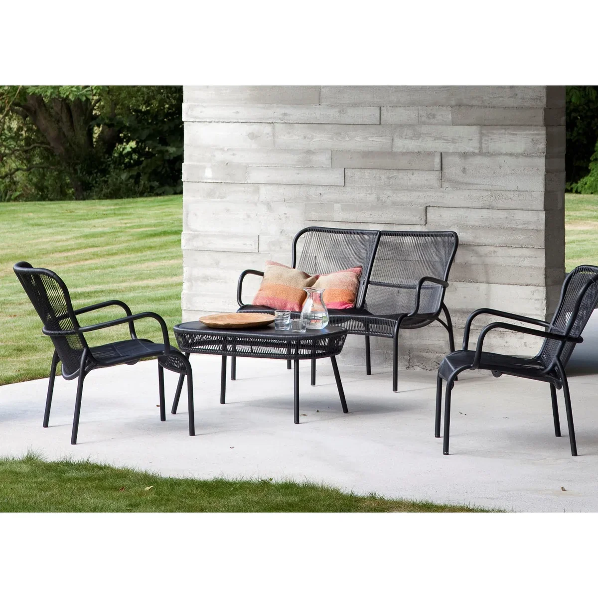 Heal's Loop Outdoor Lounge Chair Rust – image 8