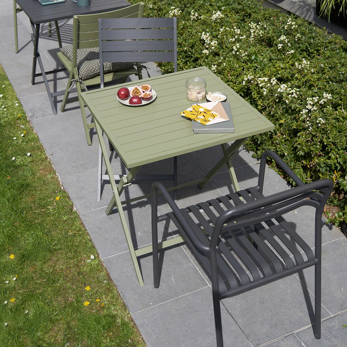 Set of 2 Manni Aluminium Garden Armchairs – image 2