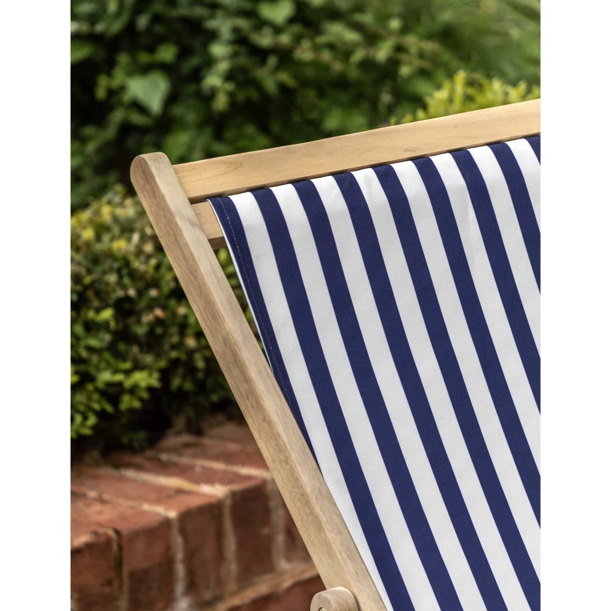 Gallery Direct Striped Deck Chair Navy Mix – image 4