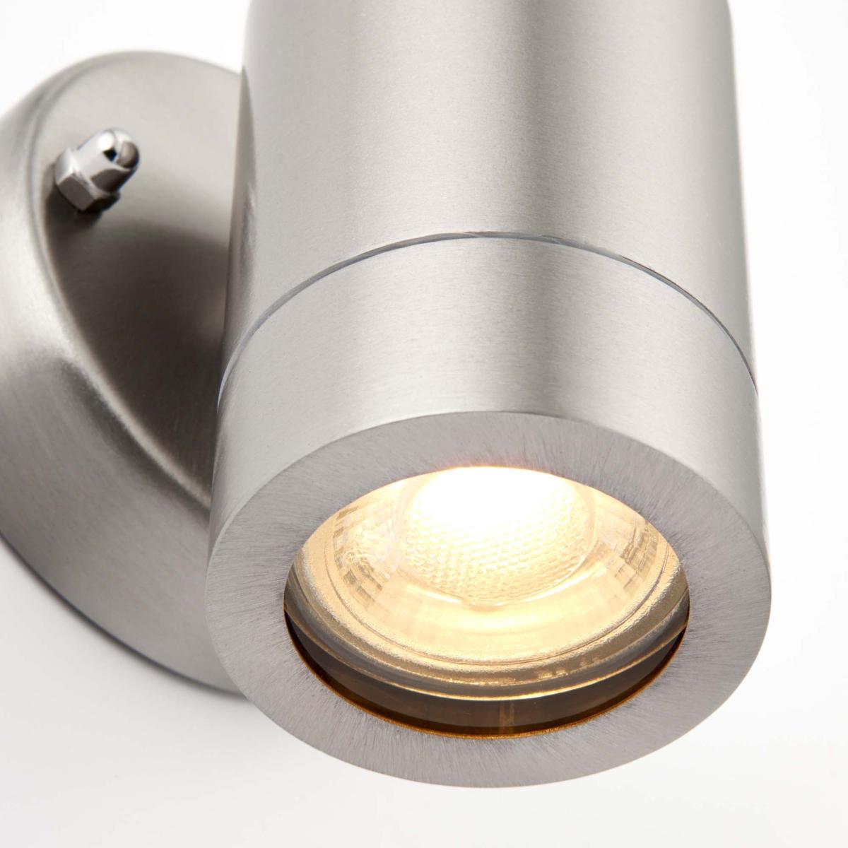 Vogue Lighting Alonzo Outdoor 1 Light Wall Light Silver – image 4