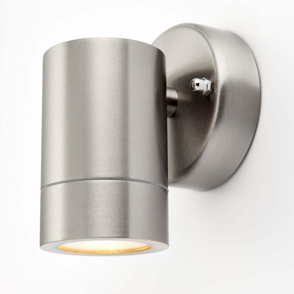 Vogue Lighting Alonzo Outdoor 1 Light Wall Light Silver – image 5