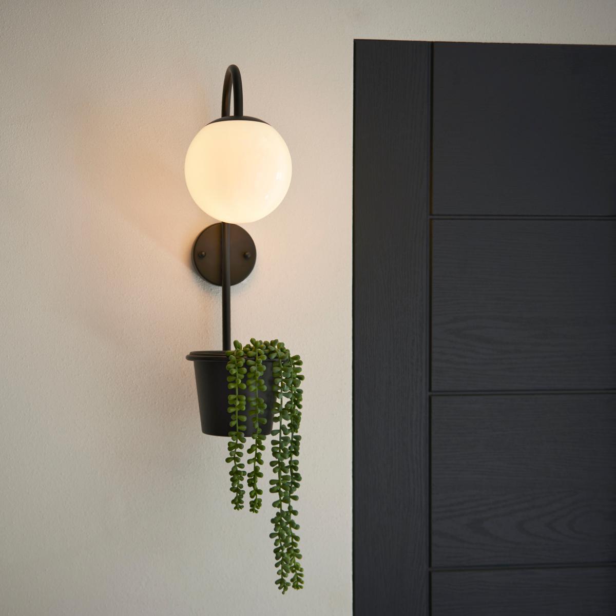 Naomi Outdoor Plant Pot Wall Light Black – image 8