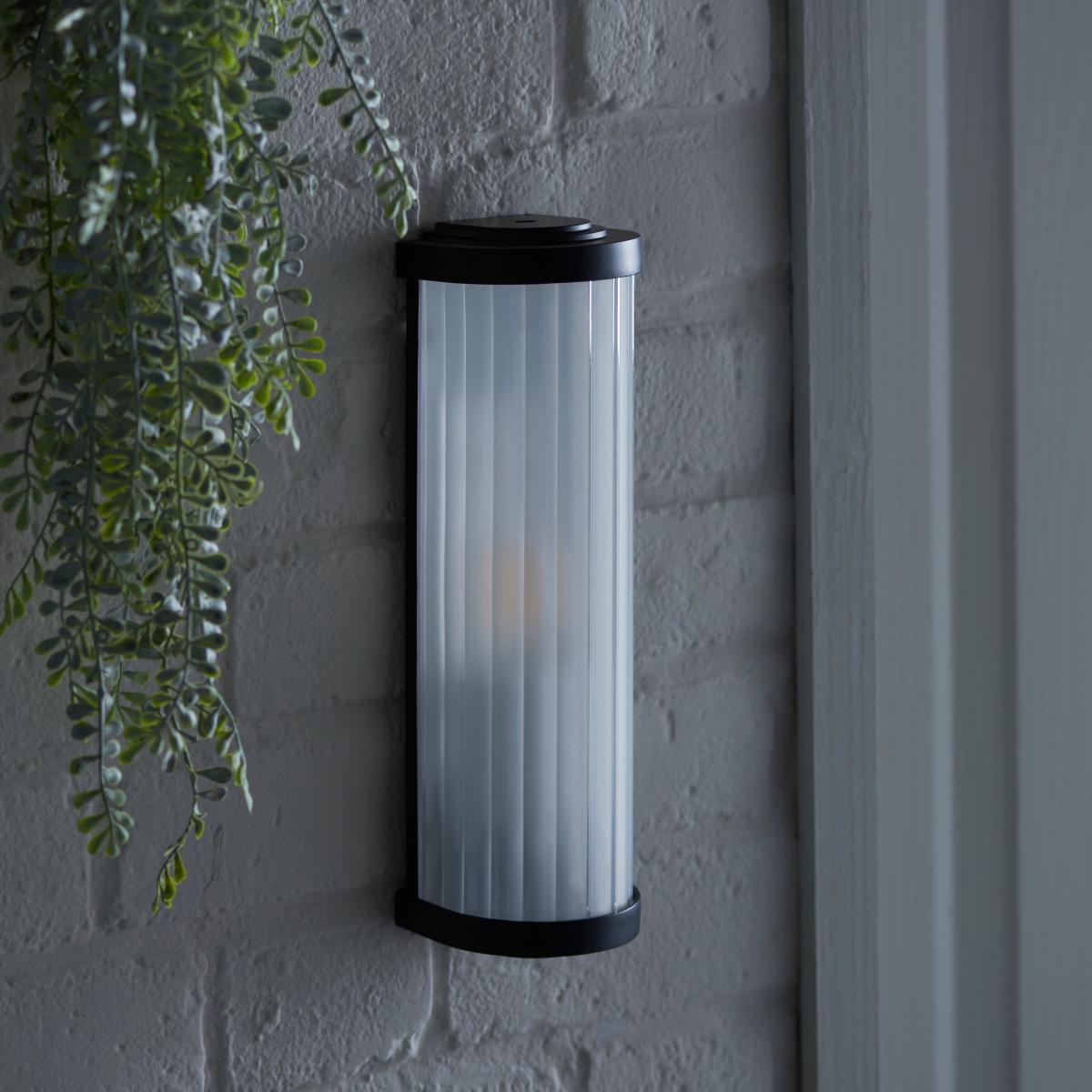 Ripon Outdoor Wall Light Black – image 8