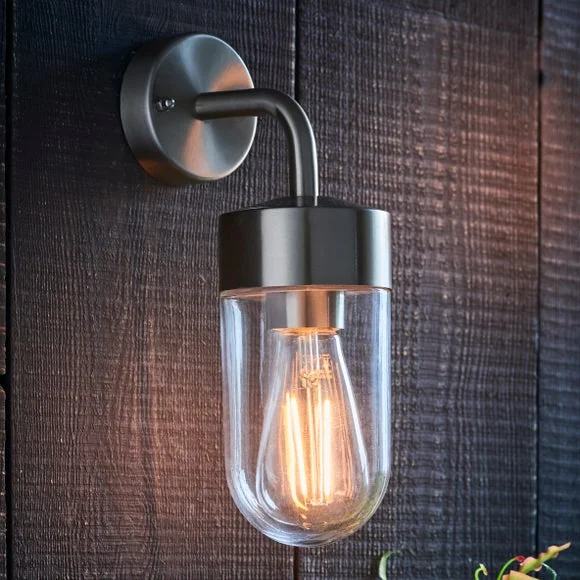 Vogue South Industrial Outdoor Wall Light – image 1