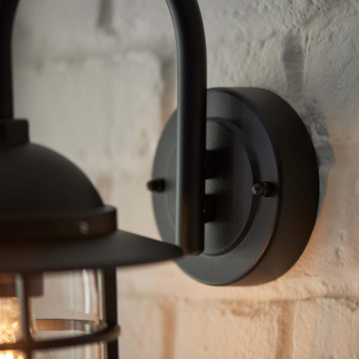 Vogue Felix Outdoor Wall Light Black – image 6