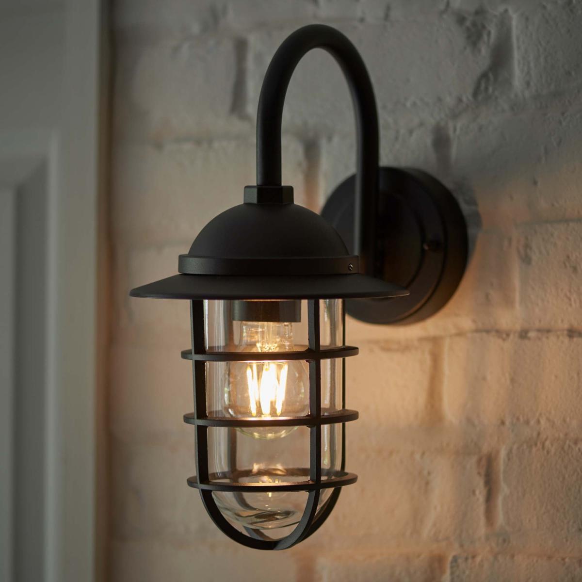 Vogue Felix Outdoor Wall Light Black – image 7
