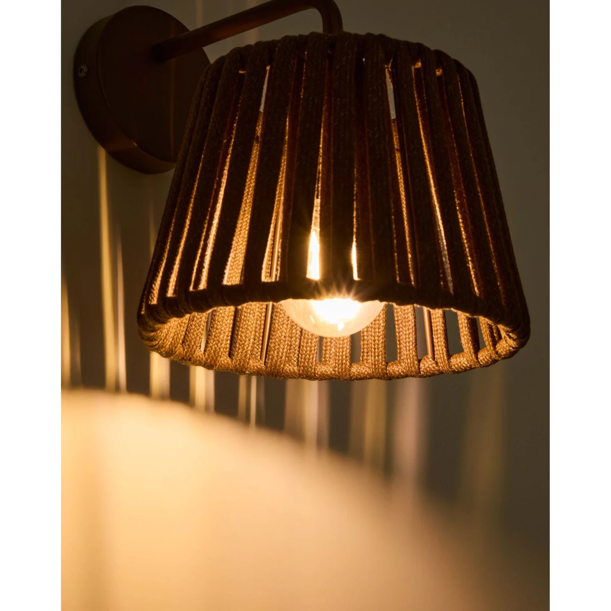 Aldet brown outdoor wall light in flat rope cord and metal – image 2