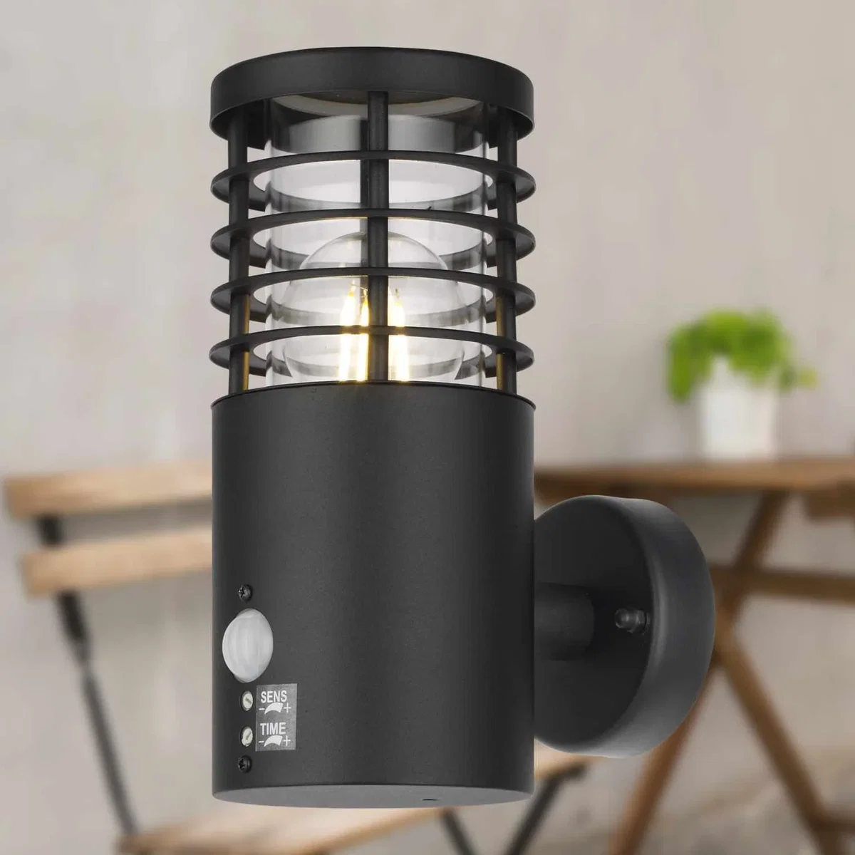Bloom Outdoor Sensor Wall Light - Black And Clear Pc – image 4