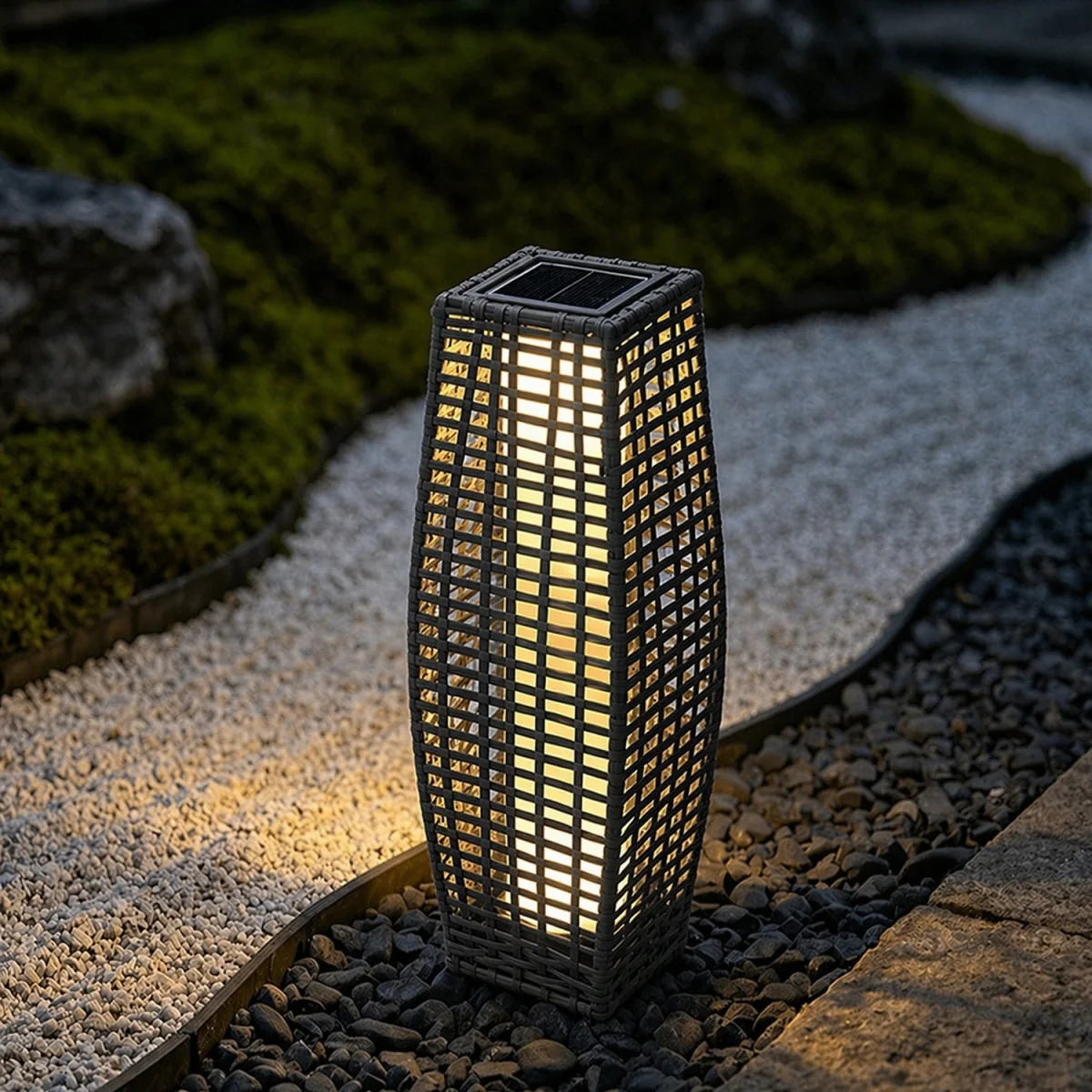 Solar Rattan LED Path Light – image 2