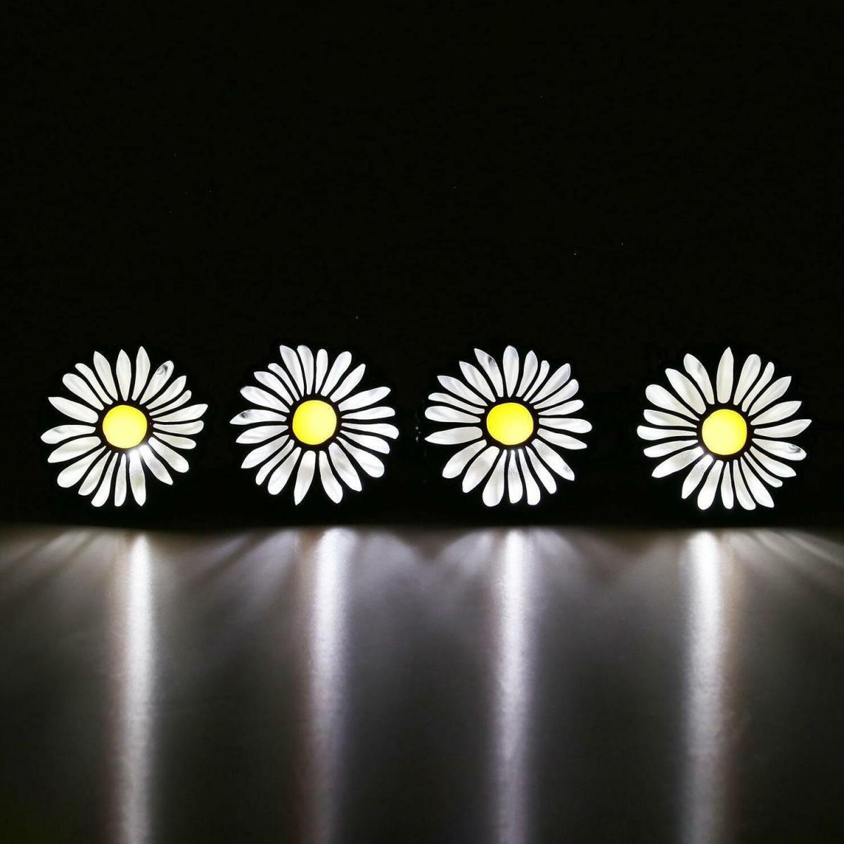 4 Pack Daisy Solar Stake Lights  - White – image 3