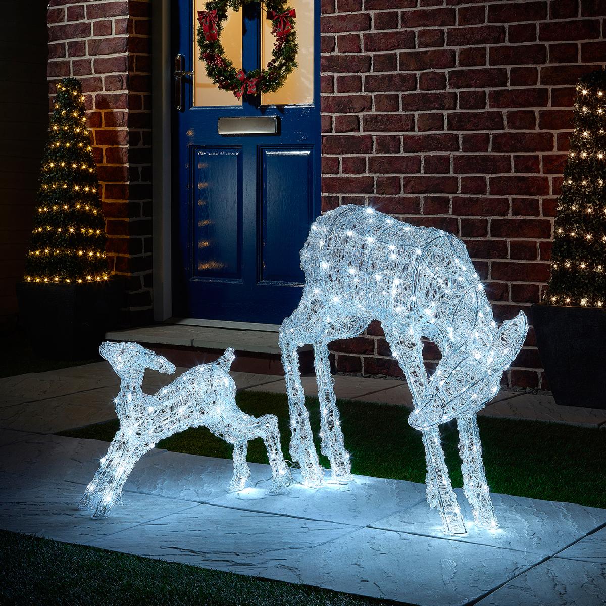 Mother and Fawn LED Reindeer – image 2
