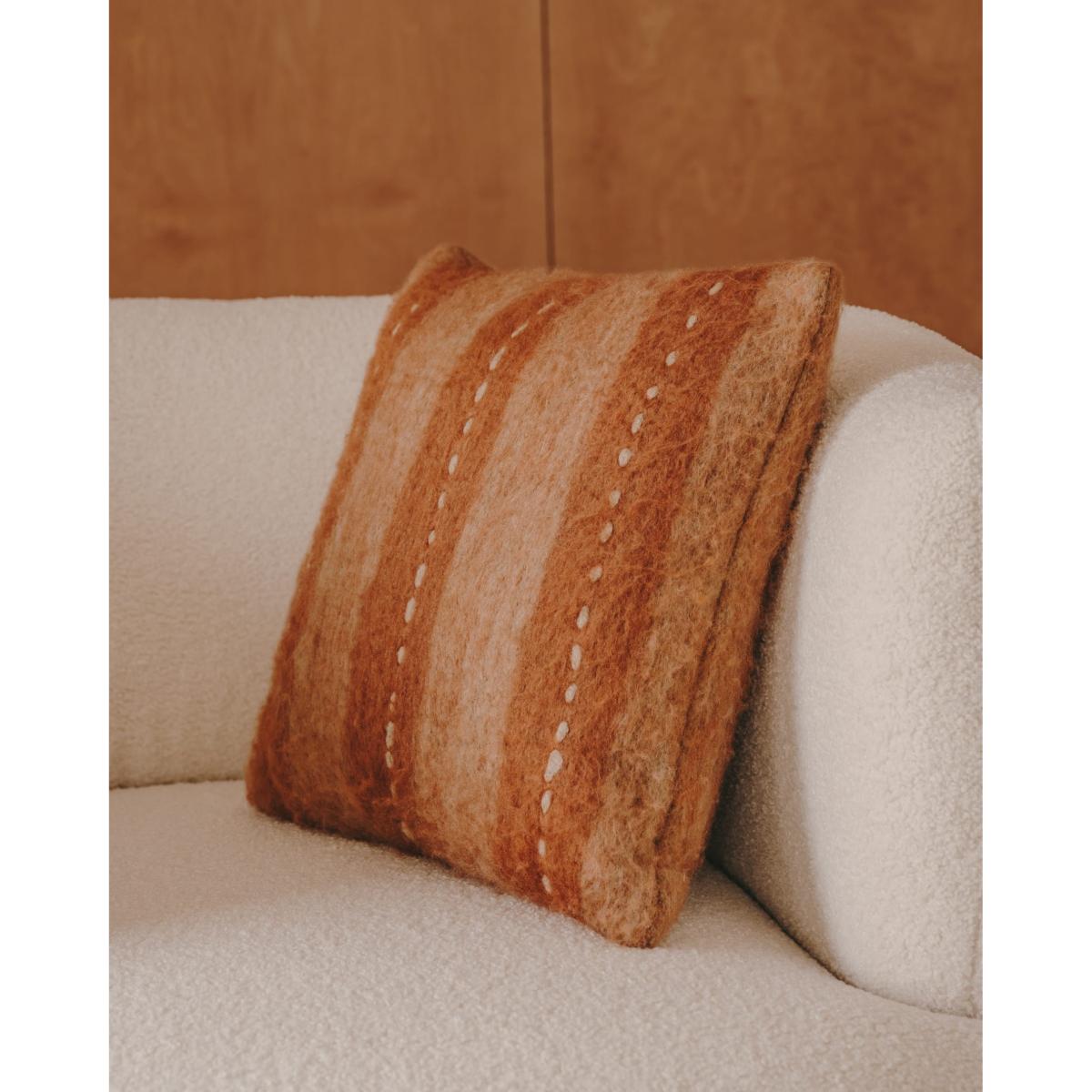 Mayela check cushion cover with red and white fringes and white stitching detail 45 x 45 cm – image 2