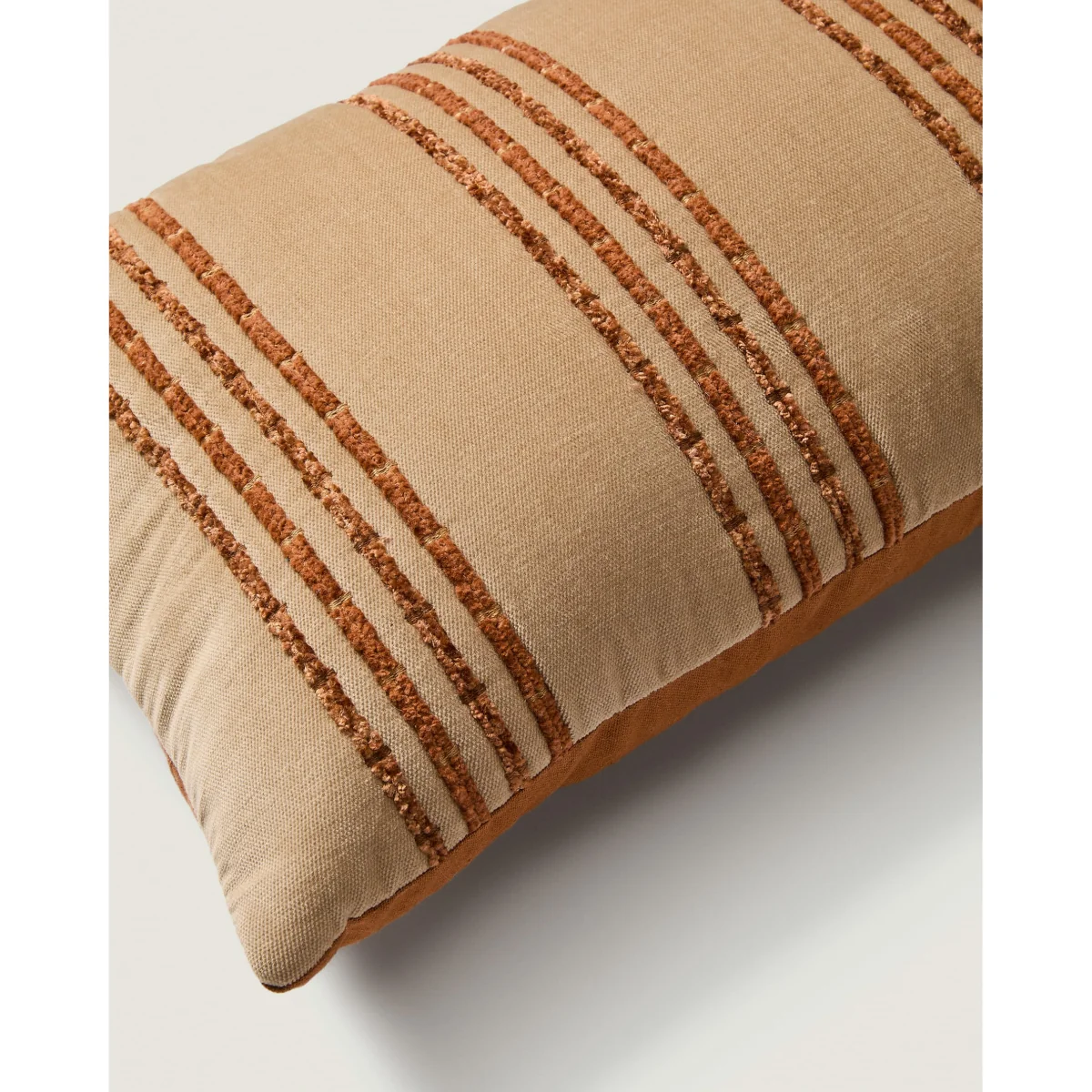 Amela cushion cover in velvet with beige embroidered stripe 50 x 30 cm – image 3