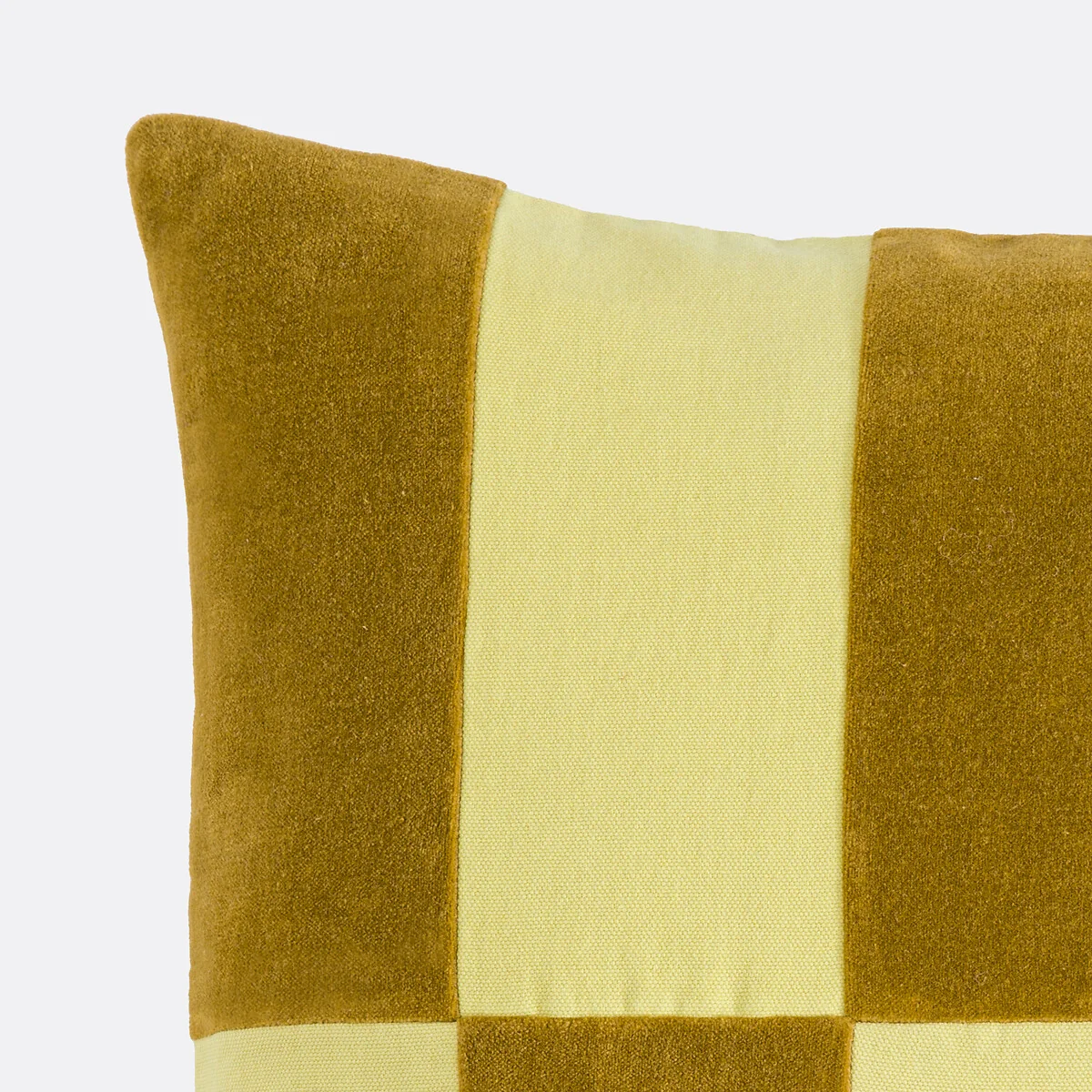Tabaka Velour Cushion Cover – image 3