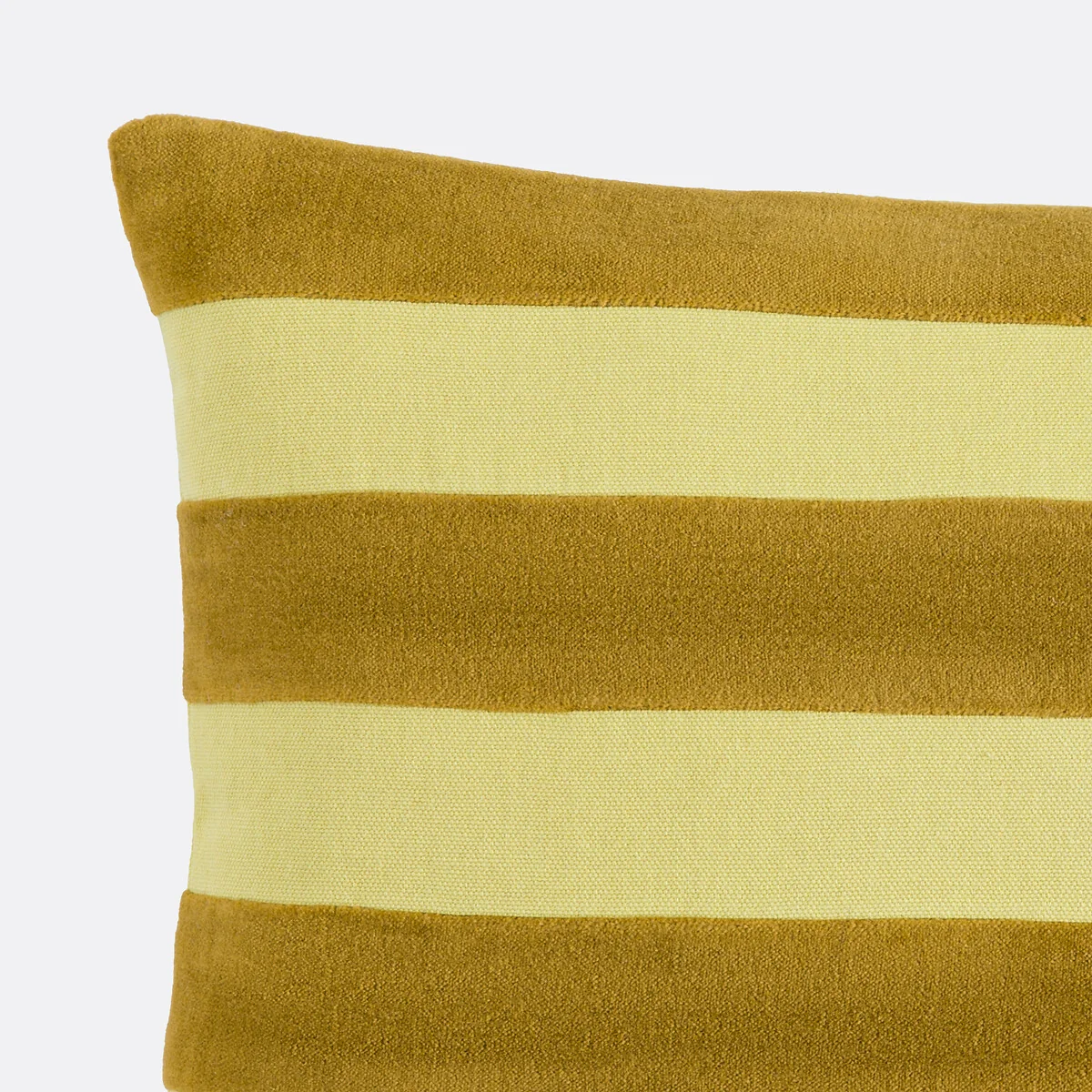 Tabaka Velour Cushion Cover – image 6