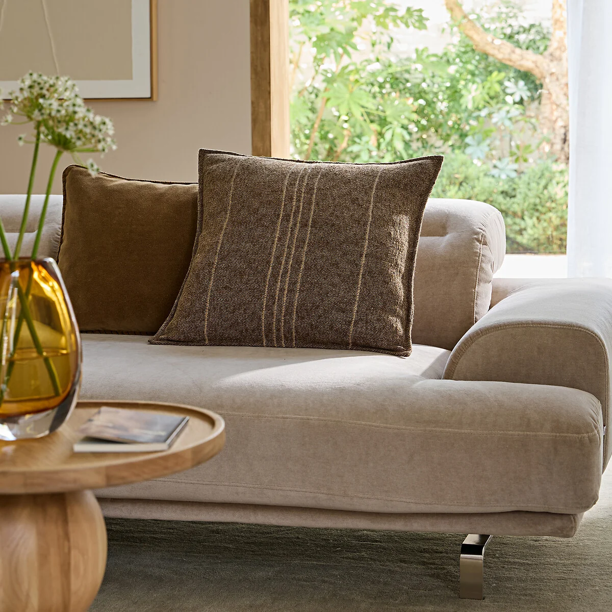 Thalin Cushion Cover in Cotton and Linen – image 2