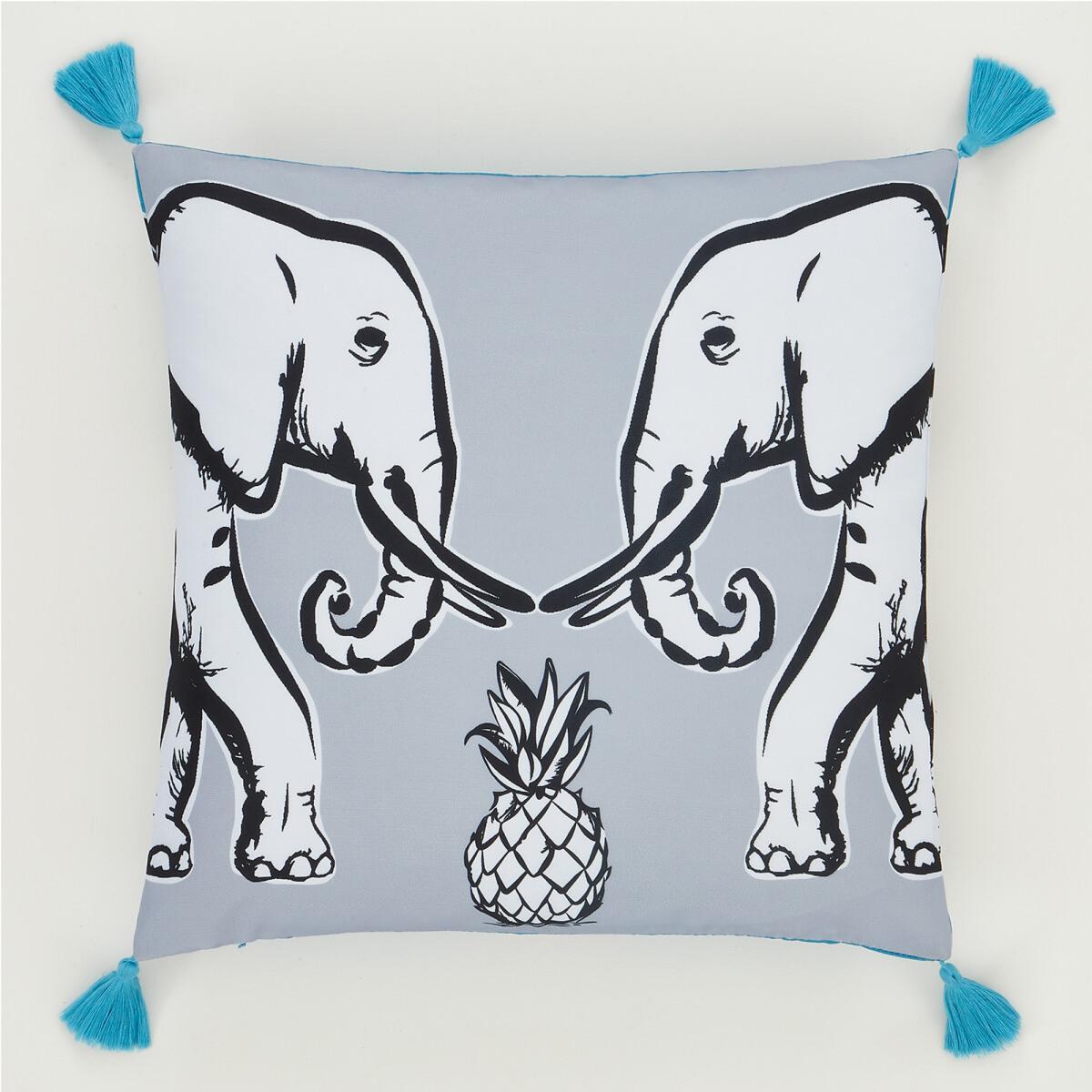 Tembo Tassel 55x55xm Cushion – image 5