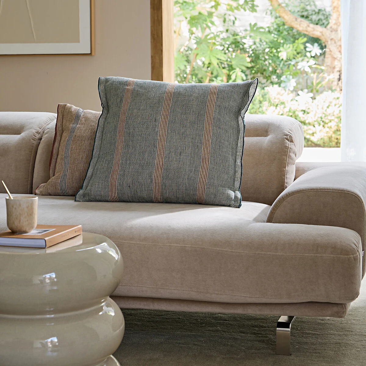 Virel Cushion Cover in Striped Linen – image 2