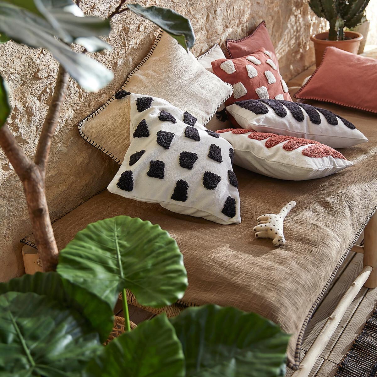 Morena Cushion Cover – image 3