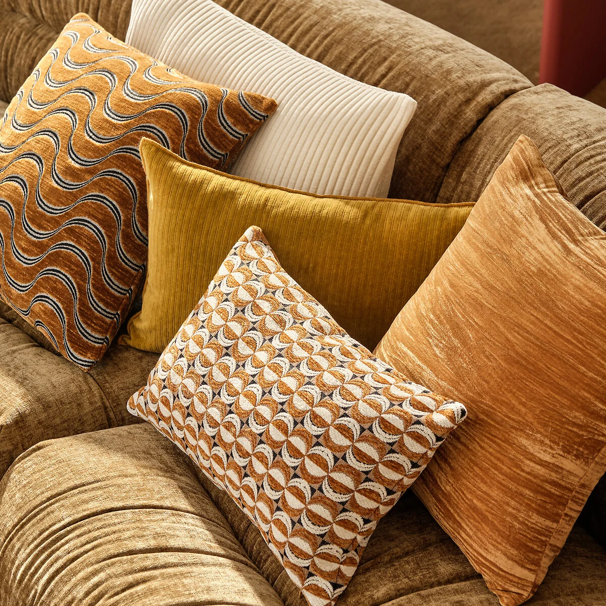 Vilnia Chenille Velvet 45 X 45cm Cushion Cover – image 2