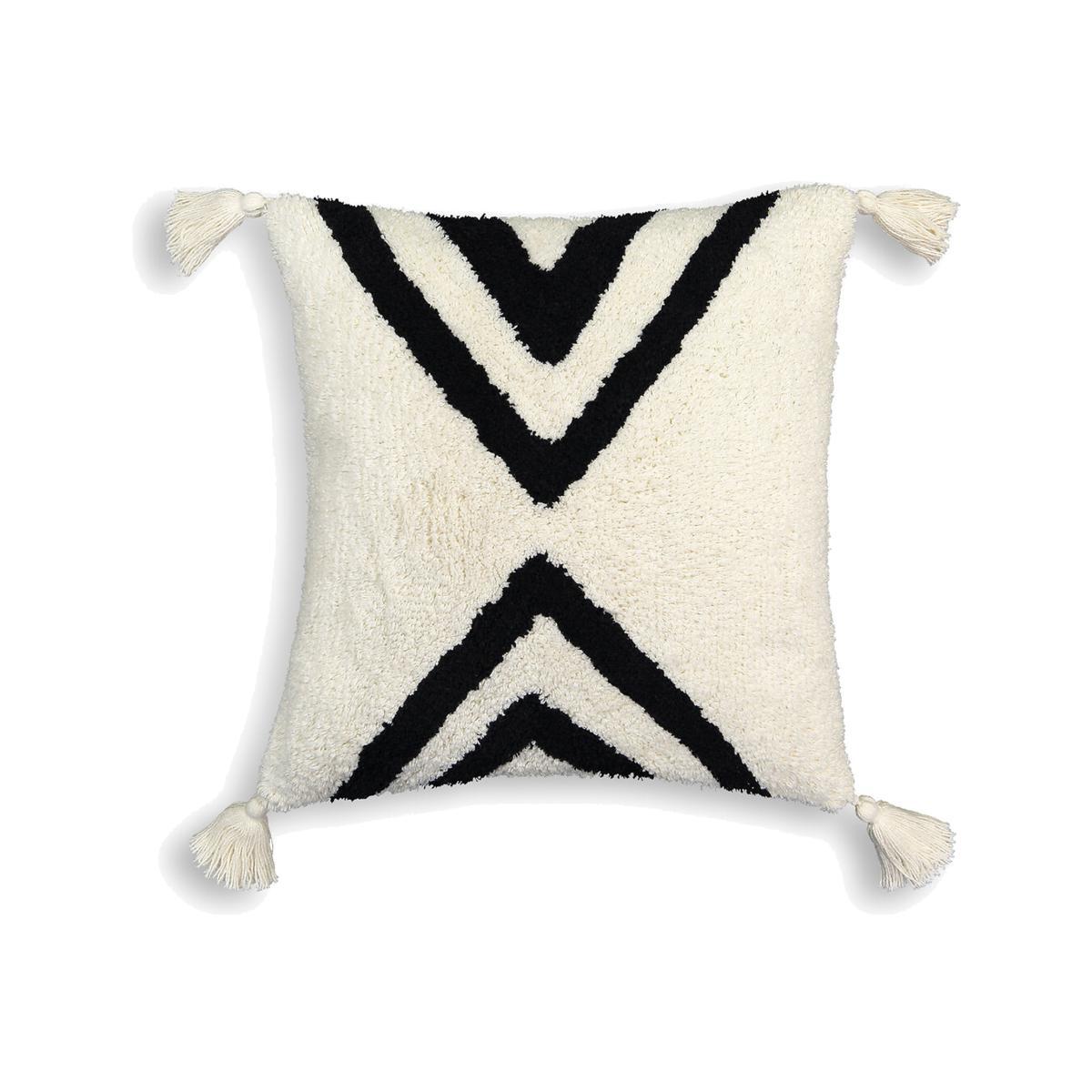 Negara Square Cushion Cover – image 1