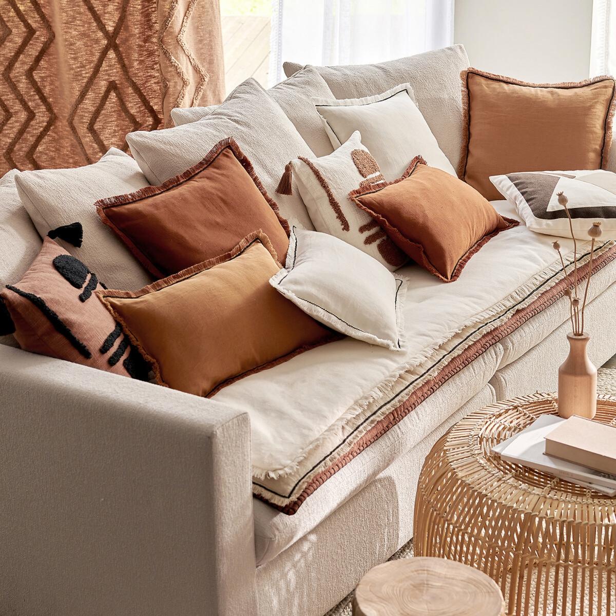 Goboa Graphic Tassel Tufted Cotton 40 x 40cm Cushion Cover – image 4